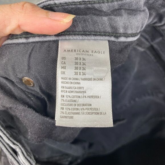 American Eagle Jeans 30x34 Black Slim Faded Distressed Destroyed Denim - Picture 9 of 12